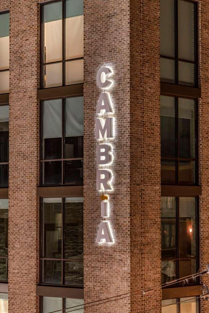 Cambria Hotel Savannah Downtown Historic District Exteriör bild